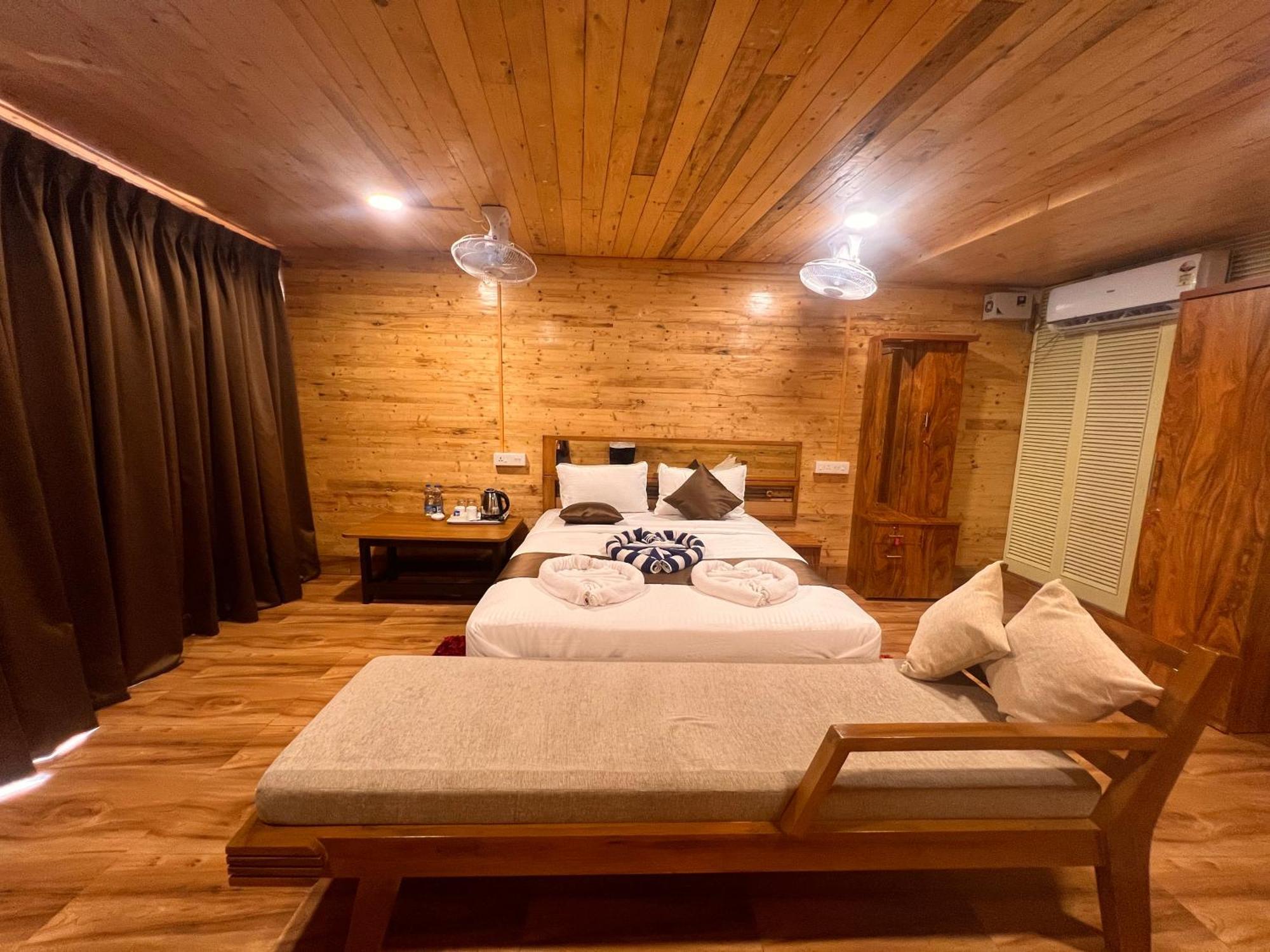 Отель Darsy Residency Агонда Экстерьер фото