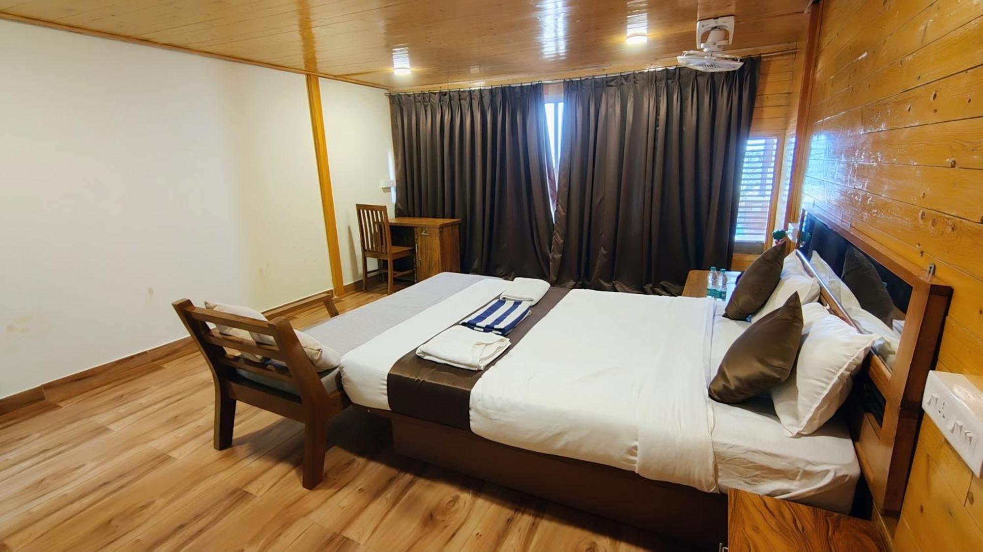 Отель Darsy Residency Агонда Экстерьер фото